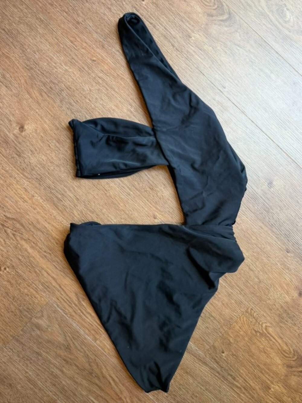 Like-New Women's Lovers and Friends Blak Aiko One Piece Bathing Suit, Size: Smal - Picture 3 of 5